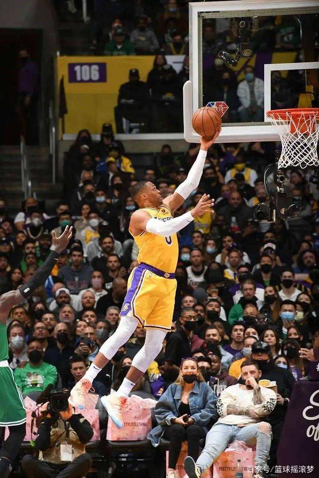 九游娱乐app-足总杯赛前再迎强敌，夏洛特黄蜂再遭质疑，主帅态度——质疑声仍在，资深球员宣示担当的简单介绍